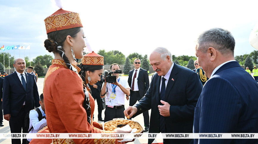 Лукашенко прибыл с рабочим визитом в Кыргызстан