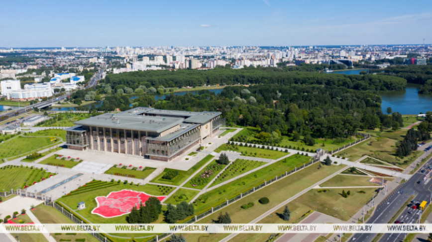 Лукашенко: торговая отрасль Беларуси сберегла самое важное - ориентированность на человека
