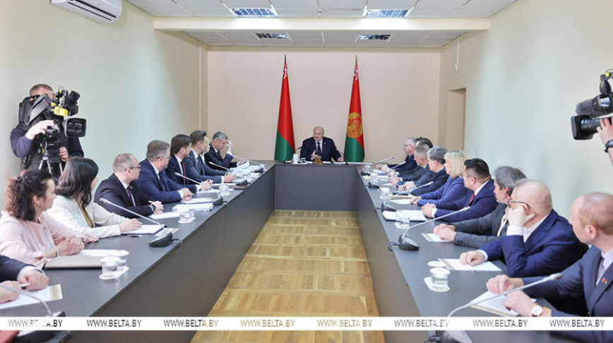 "Отдача минусовая!" Лукашенко раскритиковал работу "Беларусьфильма"