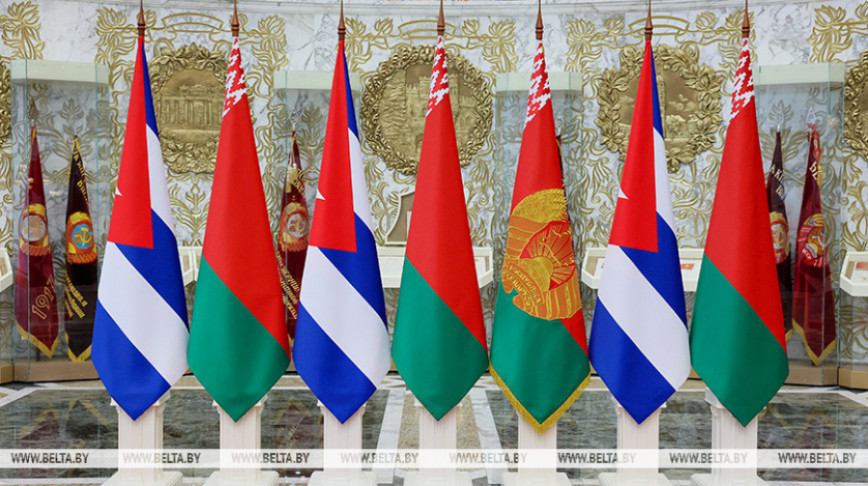 Лукашенко рассказал о желании встретиться с Раулем Кастро и вместе посетить могилу Фиделя