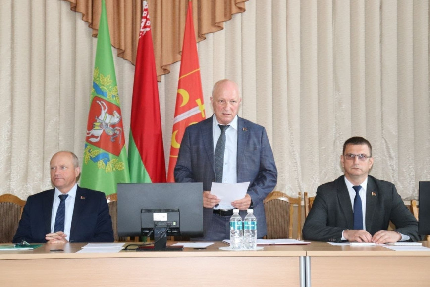 Дэпутаты разгледзелі пытанні кадравага забеспячэння